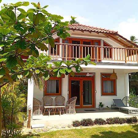 Sleeping Elephant Beach Resort Tangalle Exterior photo