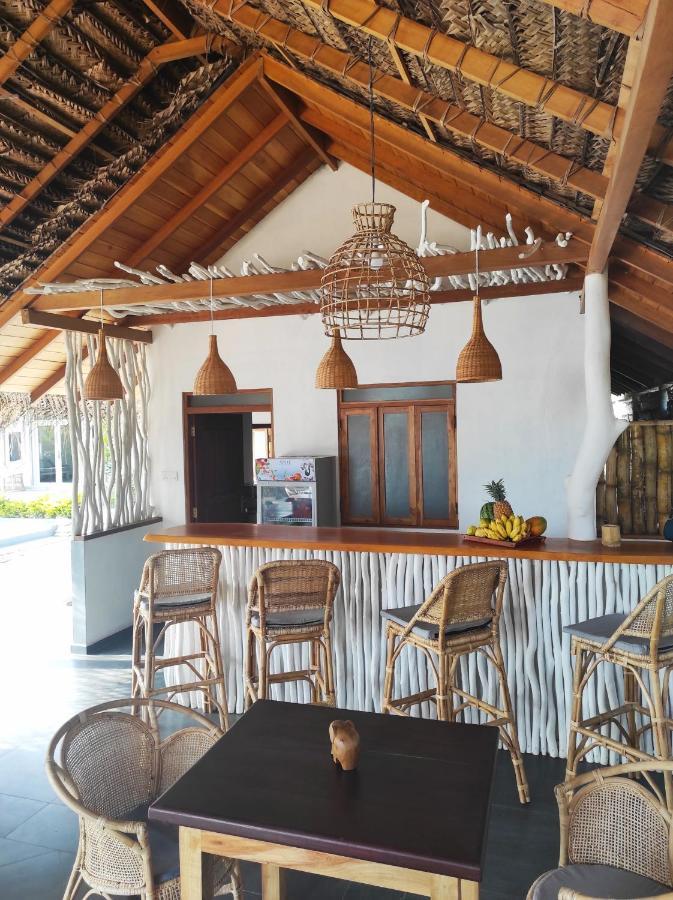 Sleeping Elephant Beach Resort Tangalle Exterior photo
