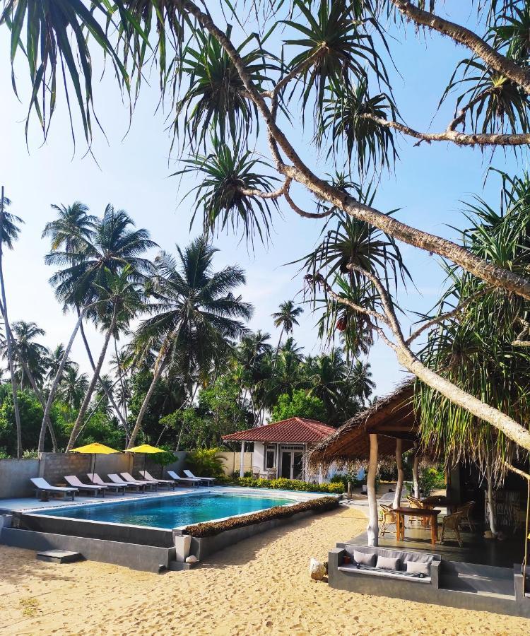 Sleeping Elephant Beach Resort Tangalle Exterior photo