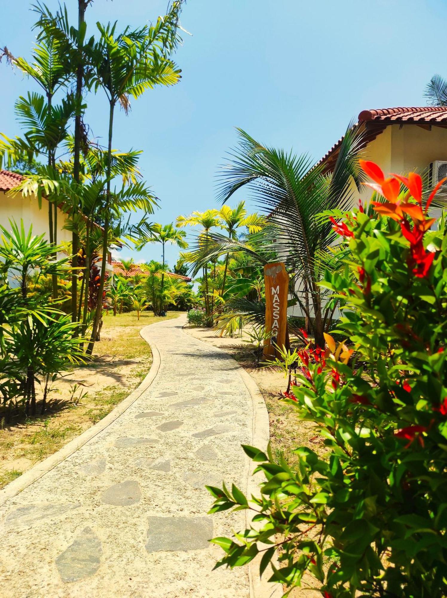 Sleeping Elephant Beach Resort Tangalle Exterior photo
