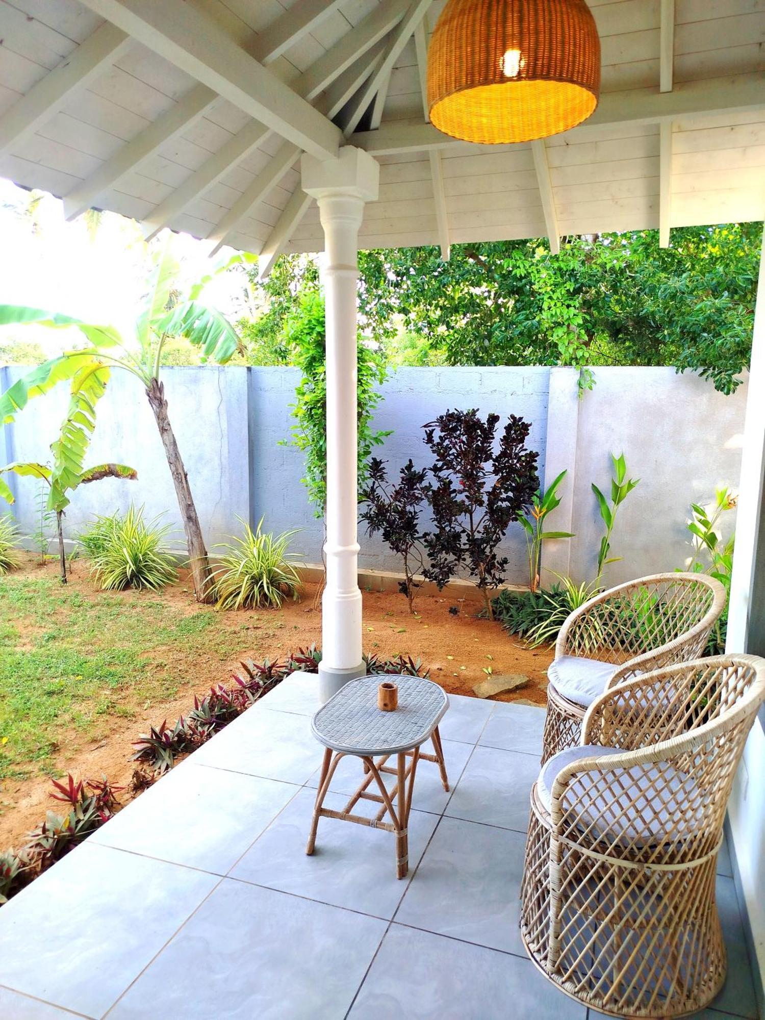 Sleeping Elephant Beach Resort Tangalle Room photo