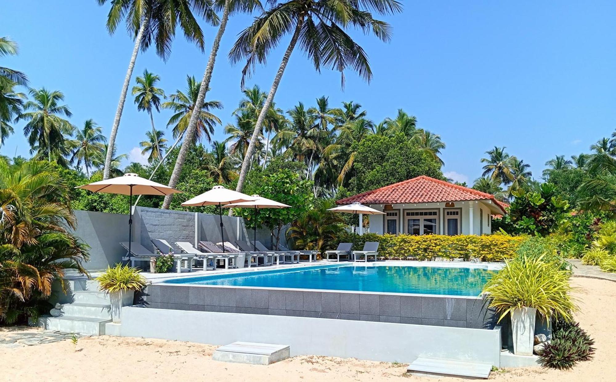 Sleeping Elephant Beach Resort Tangalle Exterior photo